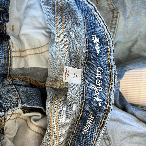 Cat & Jack Size 6 Skinny Blue Jeans - Picture 3 of 3